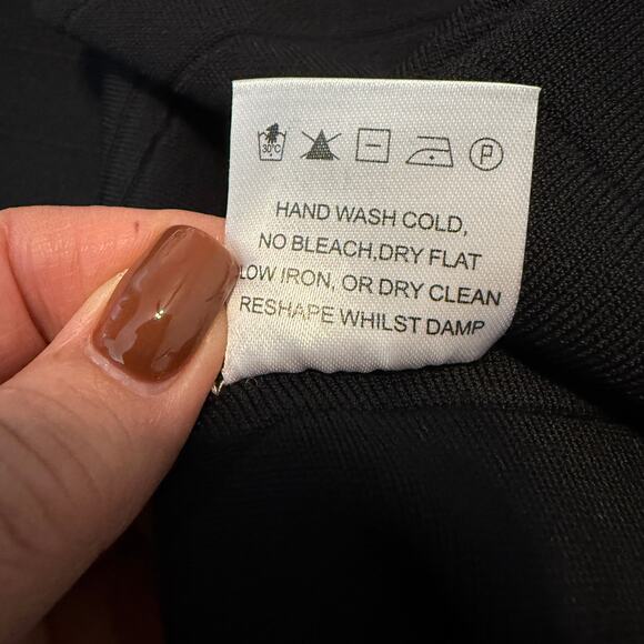 Women's Aleeza Paris Beautiful Black Pleated Midi Skirt Size Medium NEW - Picture 6 of 12